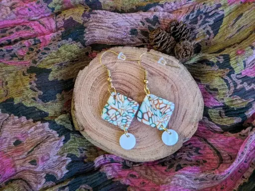 Moonlit Whispers Earrings - Model 1